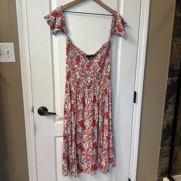Lulus | XL View From The Meadow Cream Floral Print Off Shoulder Dress Smocked - Picture 4 of 11